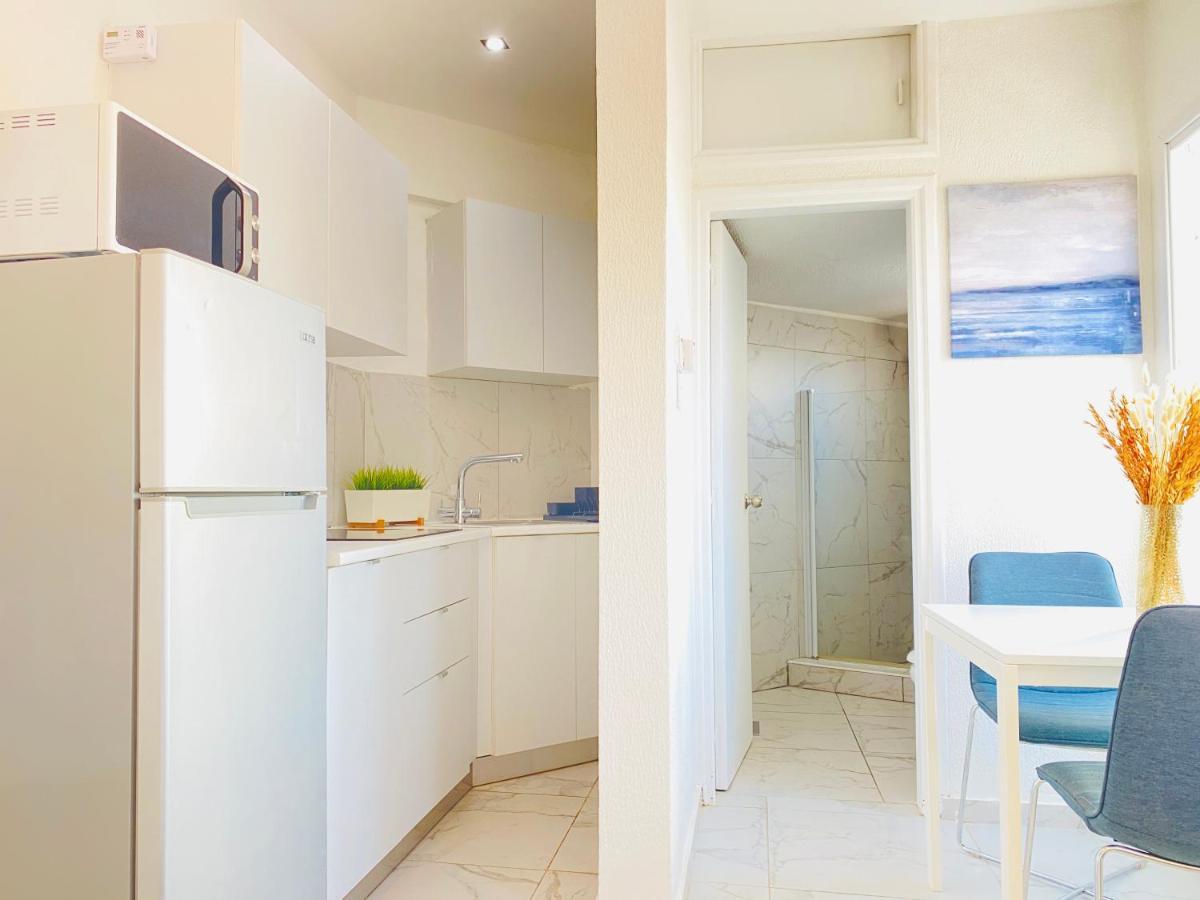 Phaedrus Living : Luxury Flat Lighthouse 75 Paphos Exterior foto