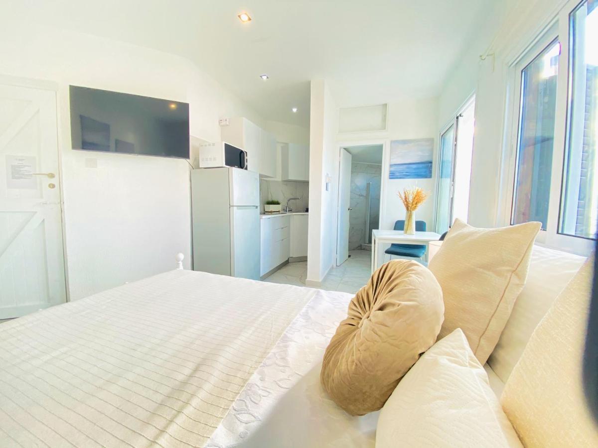 Phaedrus Living : Luxury Flat Lighthouse 75 Paphos Exterior foto